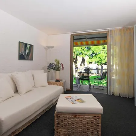 Apartment Romantica 35